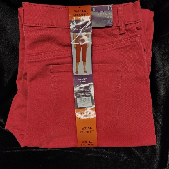 NEW! Gloria Vanderbilt Amanda Capri Dark Red (size 16) - Picture 3 of 7